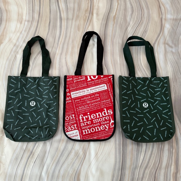 NEW! Lot of 3 Lululemon Reusable Shopping Tote Bags - 2 Dark Green and 1 Red - Picture 1 of 2